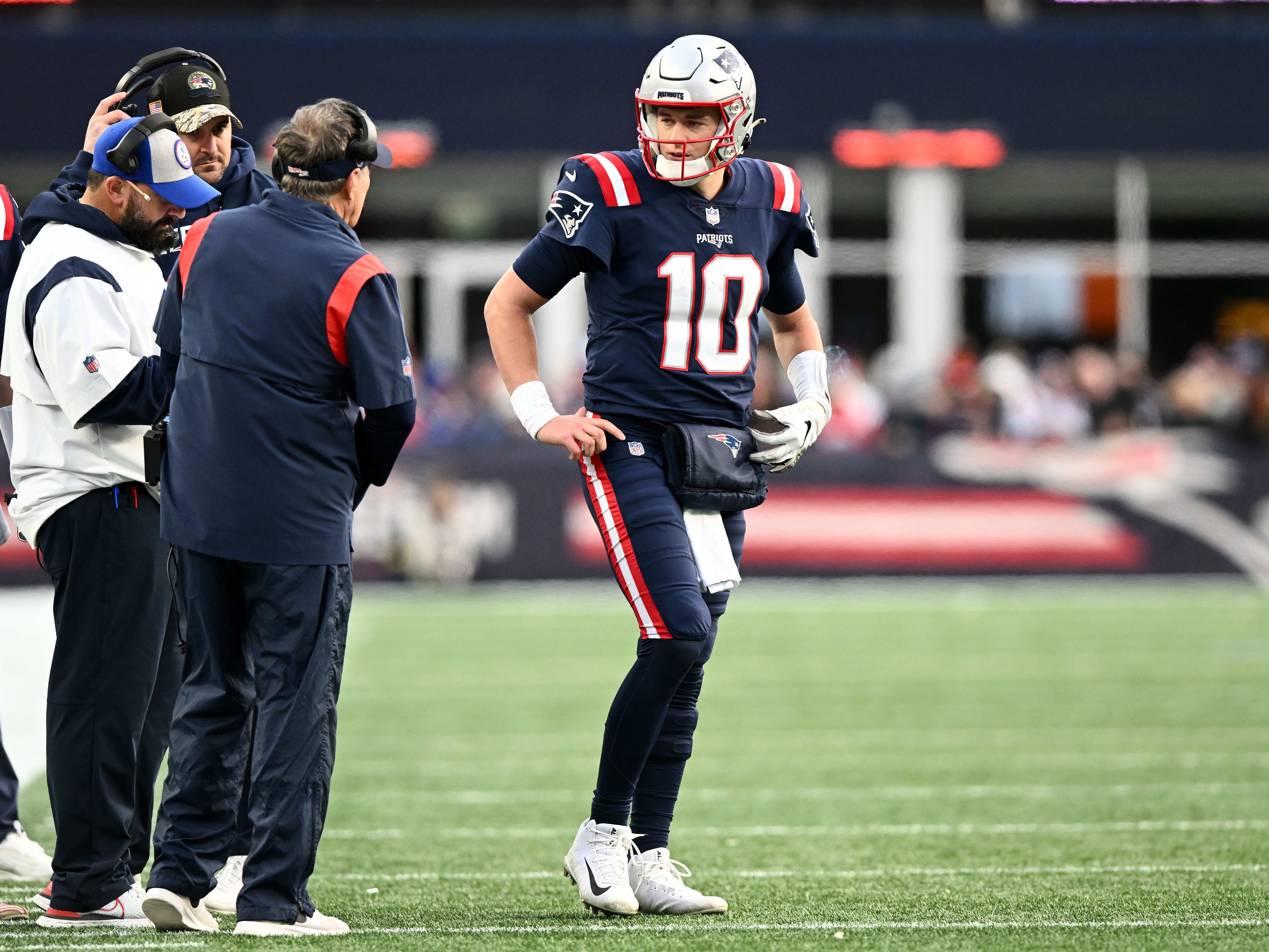 How much can the Patriots ask of Mac Jones in 2022?