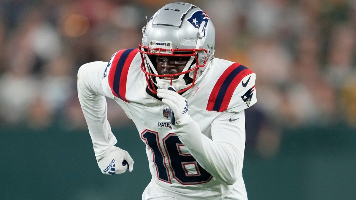 Patriots Jalen Mills joins Ja'Whaun Bentley in switching to single