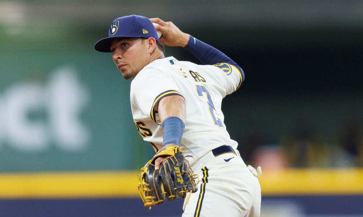 Red Sox trade for Brewers infielder Luis Urias