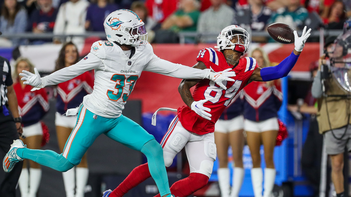 New England Patriots vs. Miami Dolphins Snaps & Grades: 'Strange' Ending;  Who's Failing? - Sports Illustrated New England Patriots News, Analysis and  More