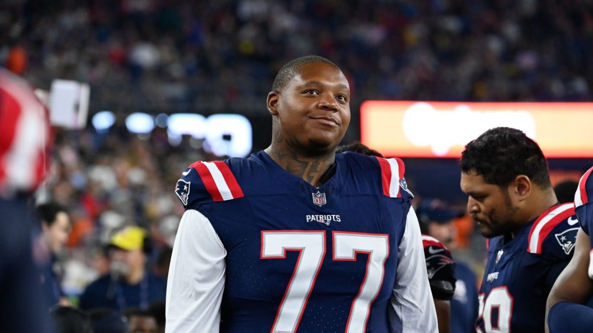 NFL Rumors: OT Trent Brown agrees to revised contract with