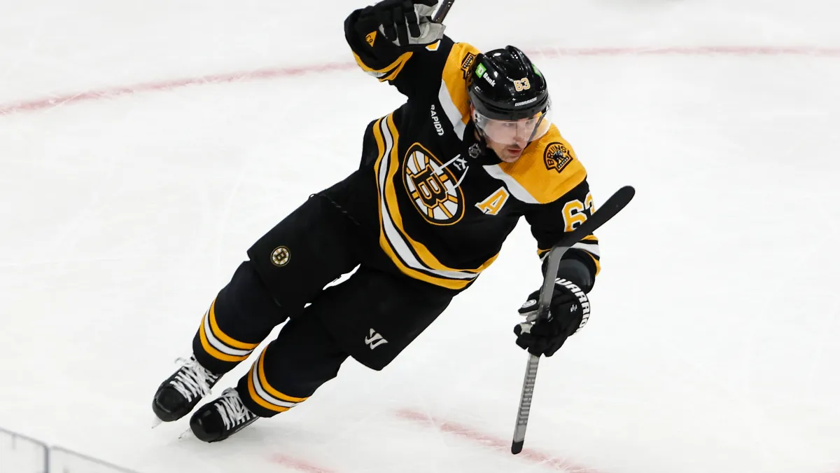 How did the Bruins go from their 19th captain to their 27th?