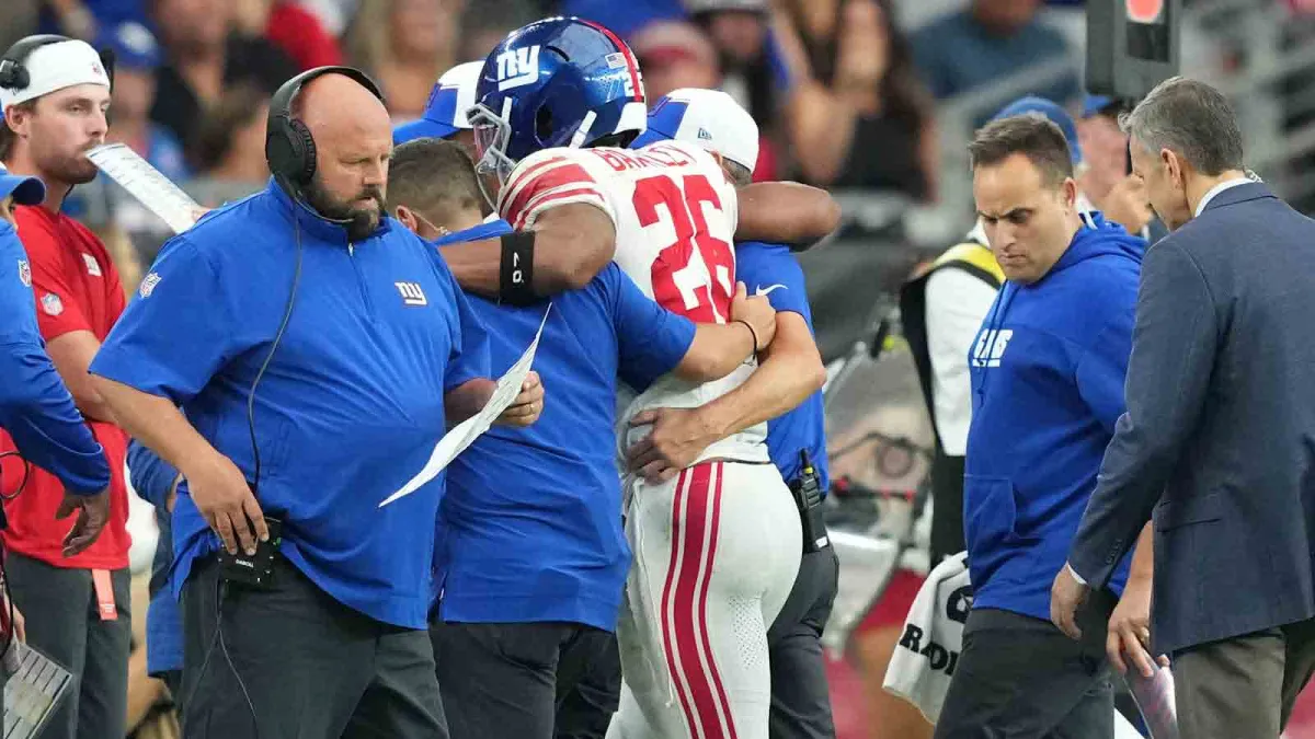 New York Giants' Saquon Barkley suffers ACL tear against Chicago