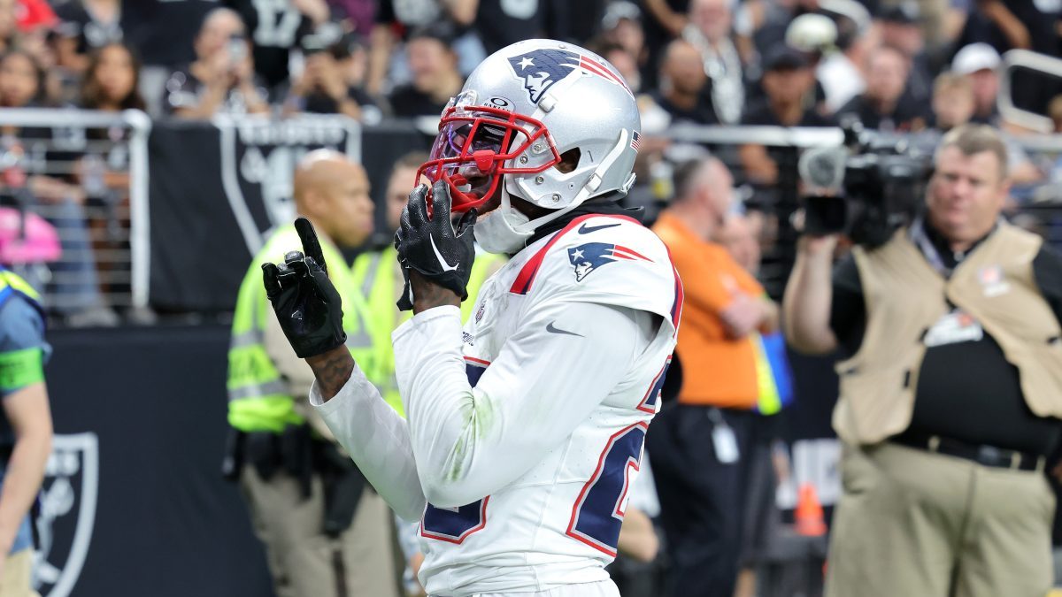 Raiders 30, Patriots 24: Las Vegas capitalizes on New England