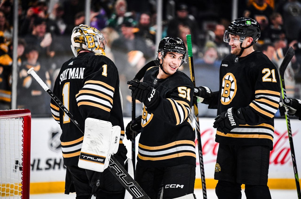 Bruins goalie Jeremy Swayman leaves win vs. Penguins with leg injury – NBC  Sports Boston