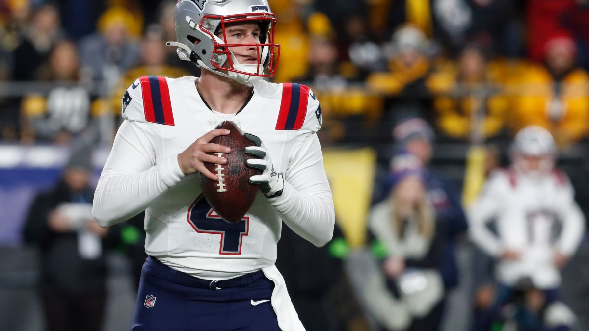 Is Bailey Zappe playing for his future as the Patriots’ backup QB