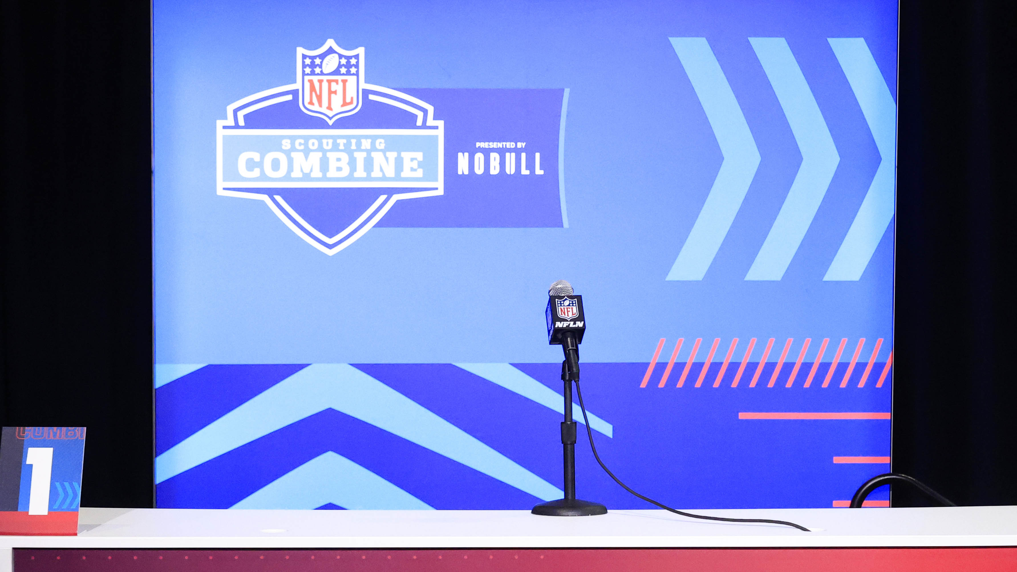 NFL Scouting Combine Slowest 40 yard Dash Times Of All Time NBC nfl-scouting-combine-slowest-40-yard-dash-times-of-all-time-nbc