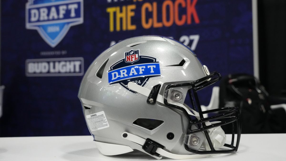 Patriots get elite skill position player in NFL Network’s new 2024 mock