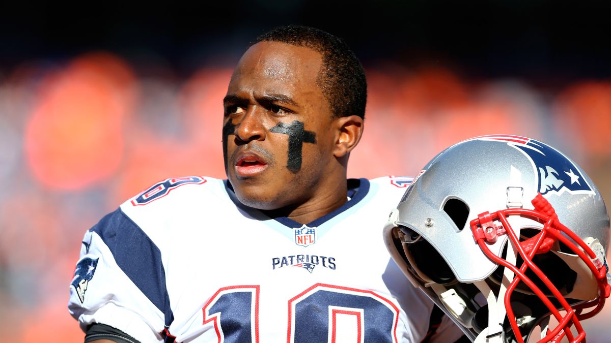 watch-matthew-slater-s-emotional-closing-speech-in-the-patriots-locker
