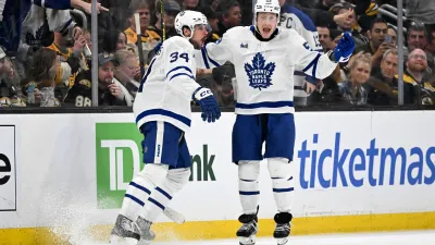 INSTANT REACTION: B's ‘sloppiness' costs them Game 2 vs. Leafs