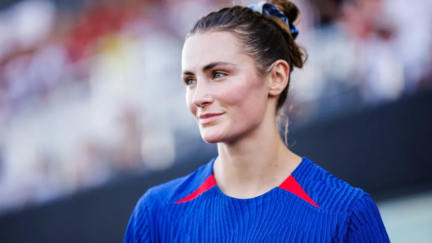 Emily Fox during a soccer match.