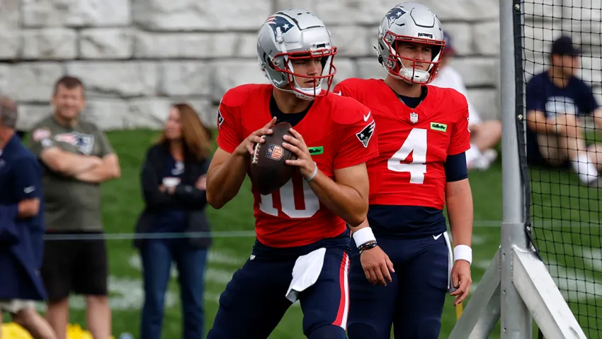 Patriots quarterback Drake Maye