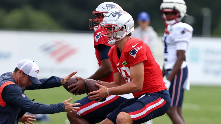 Patriots quarterbacks Drake Maye and Jacoby Brissett