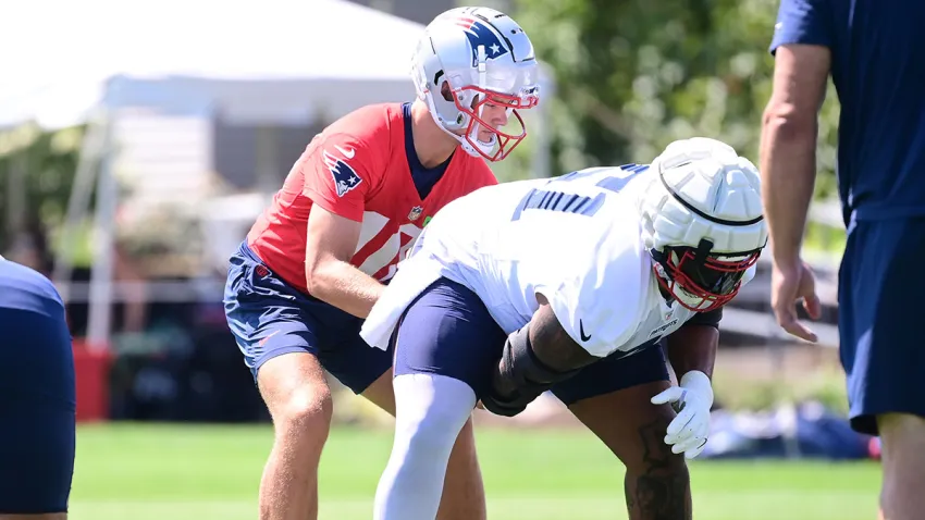 Patriots quarterback Drake Maye