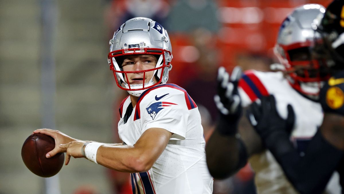 Watch Drake Maye Throws First Patriots TD Pass In Preseason Finale ...