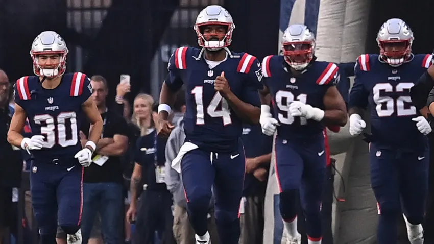 Patriots quarterback Jacoby Brissett