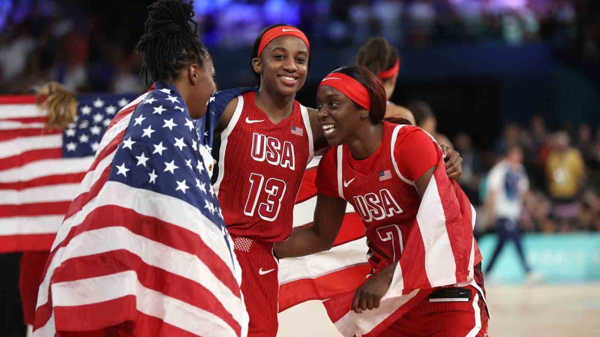 L’équipe féminine américaine de basket-ball bat la France pour l’or olympique – NBC Sports Boston