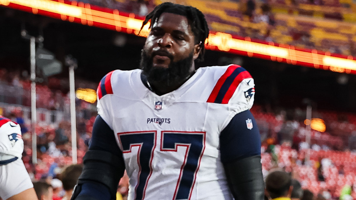 Latest news on Chukwuma Okorafor after Patriots OL surprisingly leaves team – NBC Sports Boston