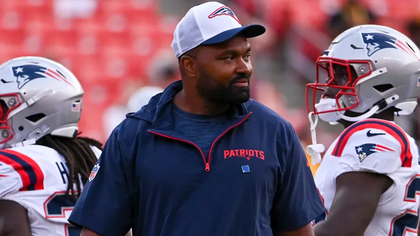 Patriots head coach Jerod Mayo