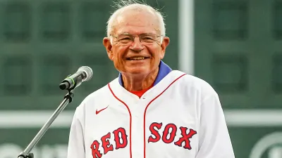 Red Sox broadcaster Joe Castiglione