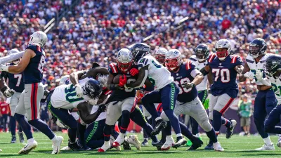 Curran identifies glaring WR disparity in Patriots' OT loss to Seahawks