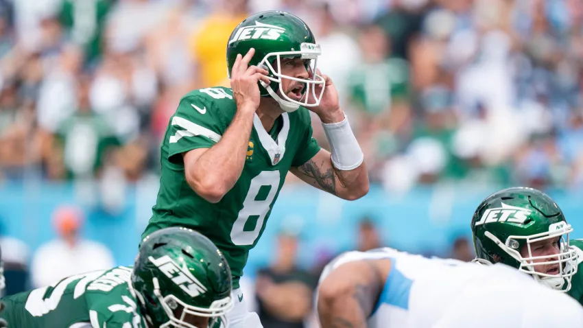 New York Jets quarterback Aaron Rodgers (8) calls a play against the Tennessee Titans during their game at Nissan Stadium in Nashville, Tenn., Sunday, Sept. 15, 2024.