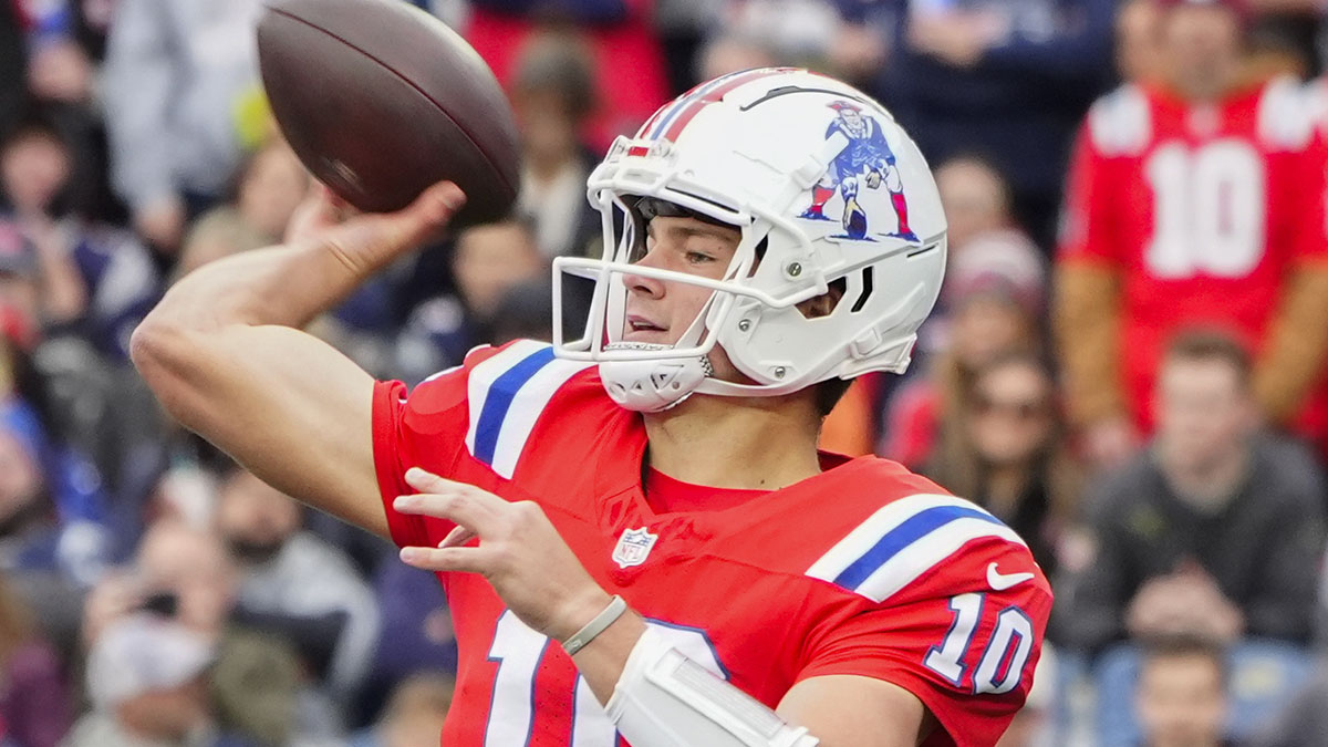 Drake Maye Looks Like Himself At Patriots Practice Despite Knee Injury roblox-reward-chart-lupon-gov-ph