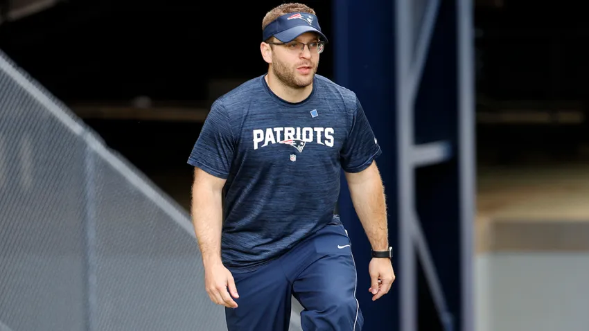 Patriots assistant Evan Rothstein