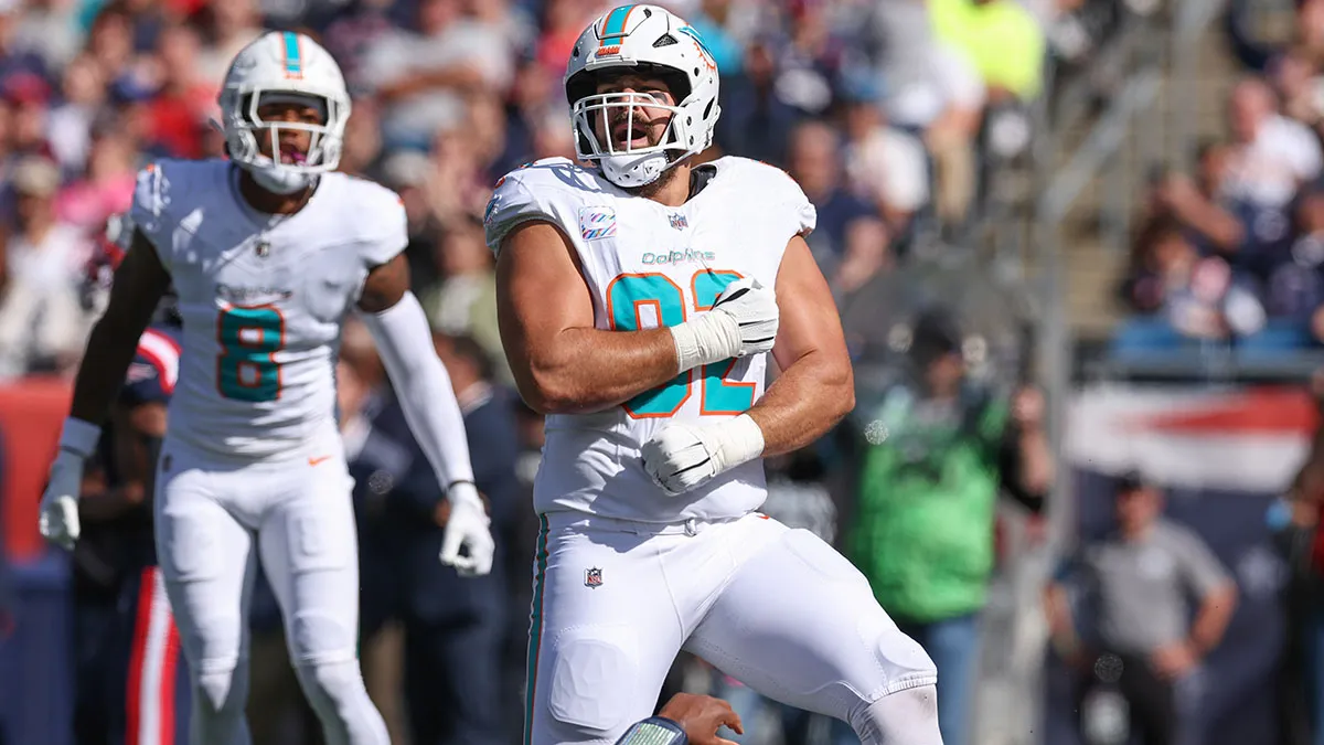 Dolphins defensive tackle Zach Sieler