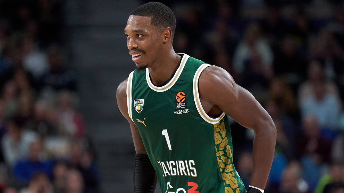 Lonnie Walker IV draws interest from Celtics, four other teams