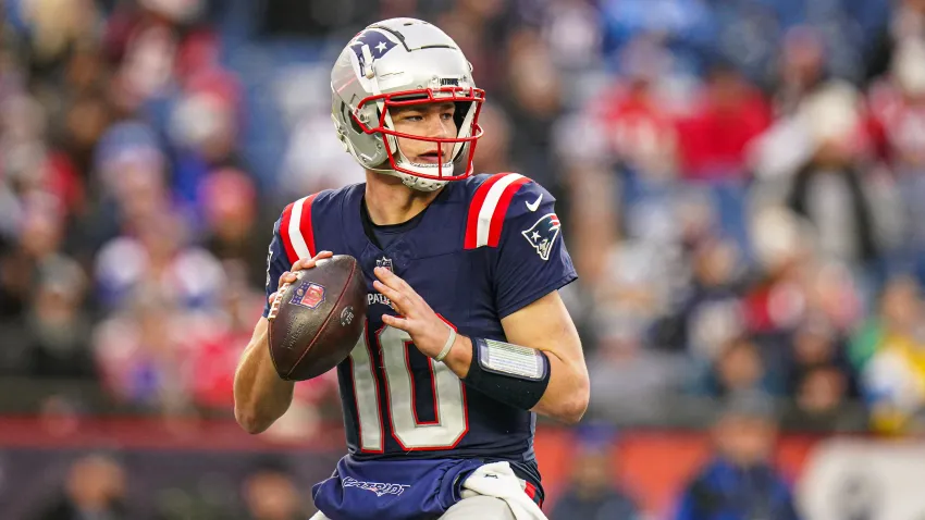 Dec 28, 2024; Foxborough, Massachusetts, USA; New England Patriots quarterback Drake Maye (10) looks to pass the ball against the Los Angeles Chargers in the second half at Gillette Stadium. Mandatory Credit: David Butler II-Imagn Images