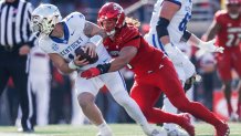 Louisville defensive lineman Ashton Gillotte
