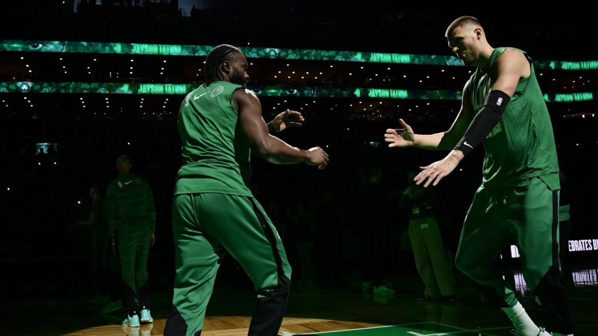 Porzingis talks helping Brown manage injury: ‘He looks good'