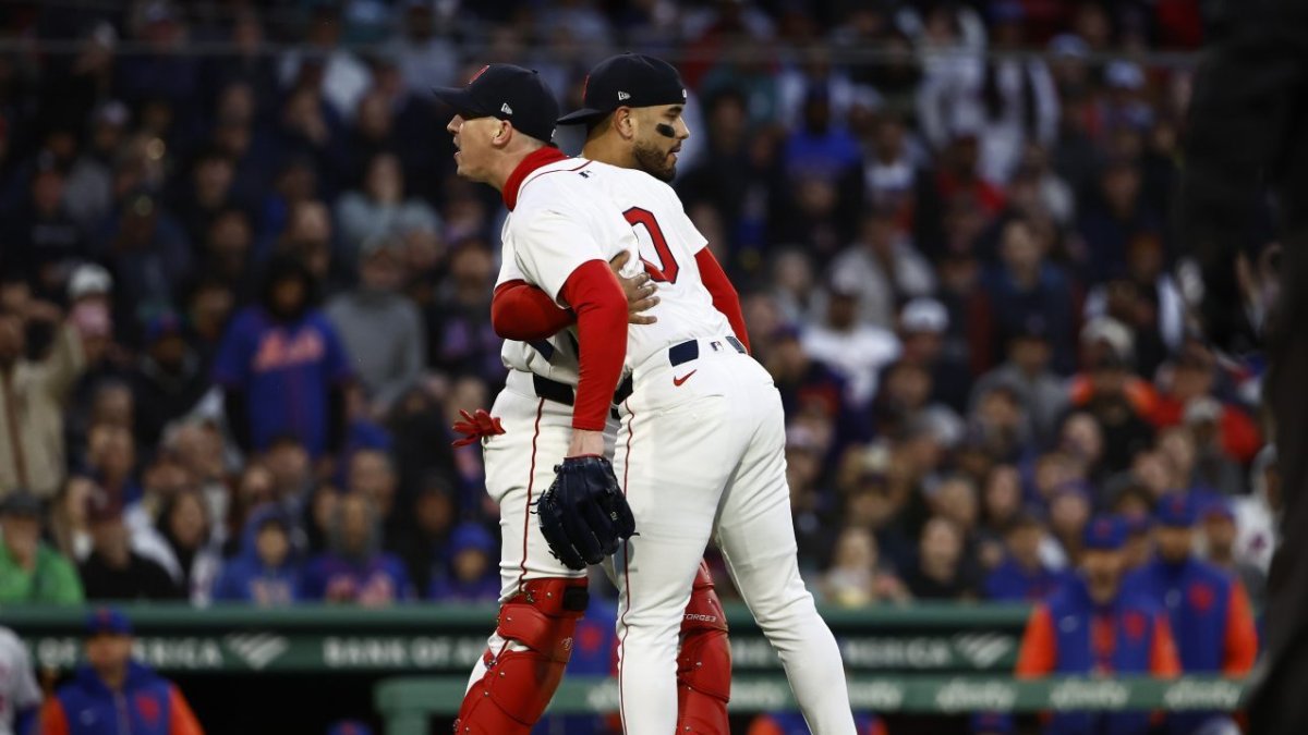 Buehler, Cora ejected after heated exchanges with umpire