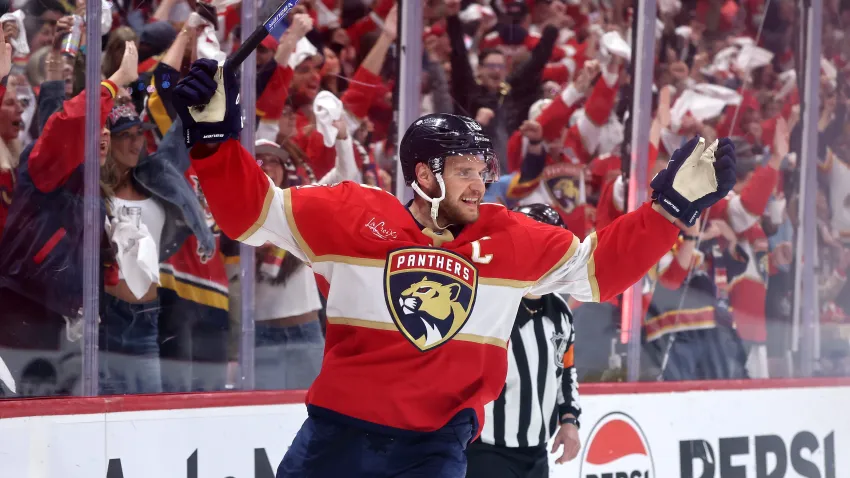 Aleksander Barkov celebrates a goal