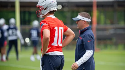 Inside look at Drake Maye's demeanor and work ethic at OTAs