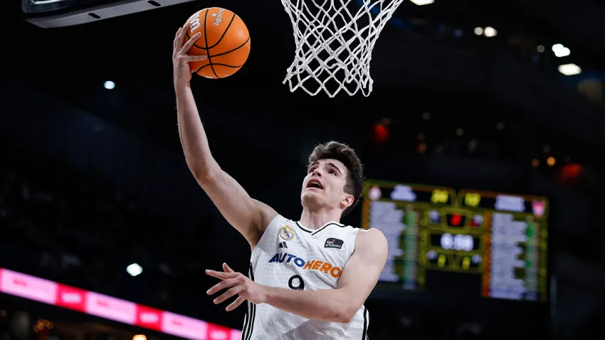 Real Madrid guard Hugo Gonzalez