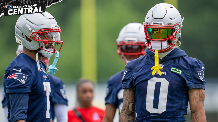 Patriots cornerbacks Carlton Davis and Christian Gonzalez
