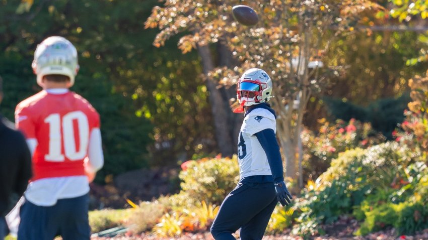 Patriots tight end Jaheim Bell