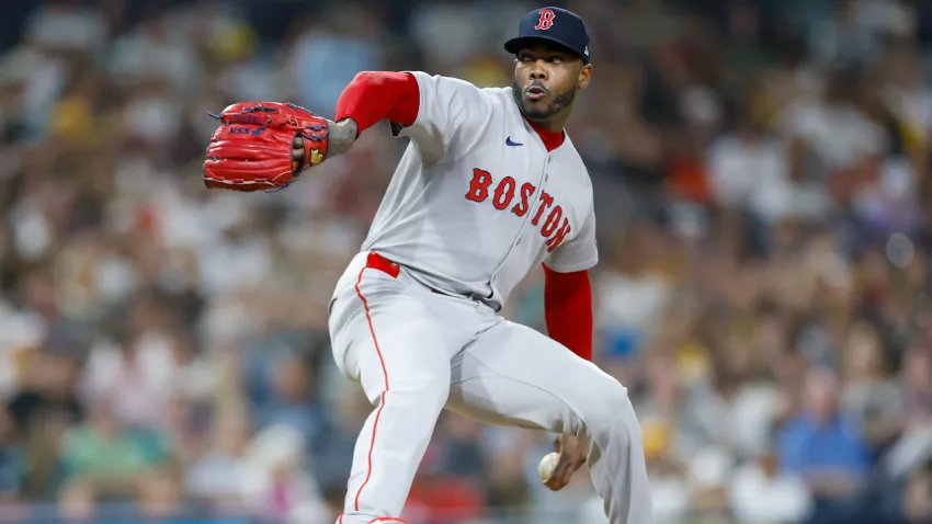Aroldis Chapman on why Red Sox are the right fit after signing extension