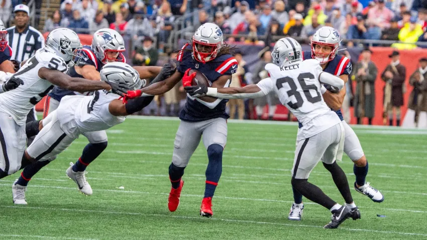 Patriots running back Rhamondre Stevenson