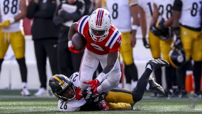 Patriots receiver DeMario Douglas