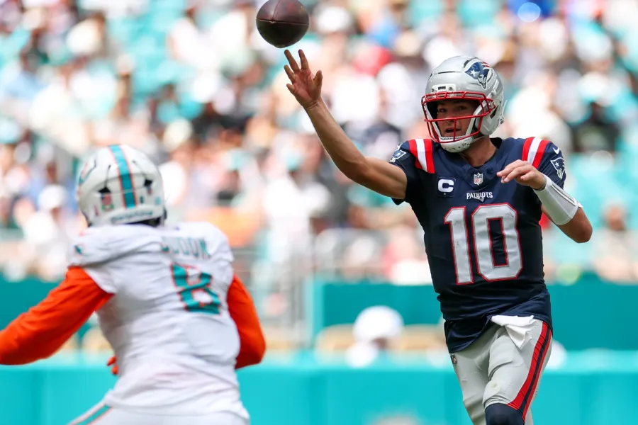Drake Maye delivers in what could be ‘pivotal' moment of New England career Drake Maye delivers in what could be ‘pivotal' moment of New England career