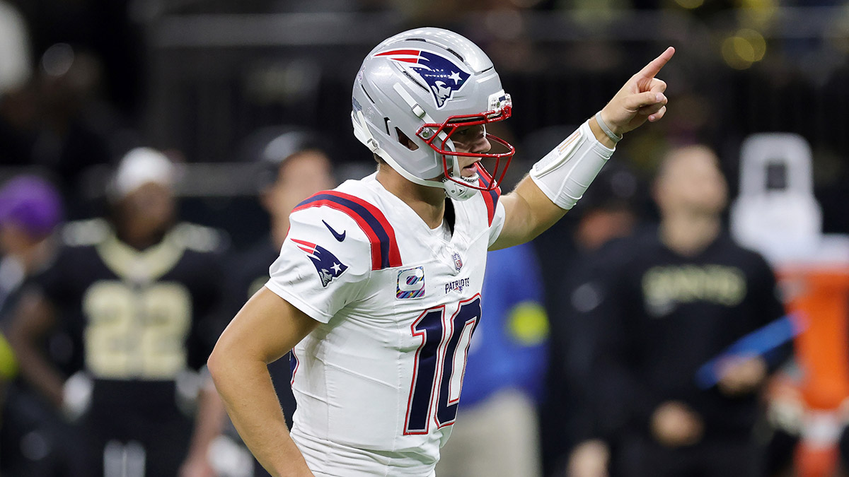 Drake Maye stays cool under pressure, and more Patriots-Saints takeaways –  NBC Sports Boston