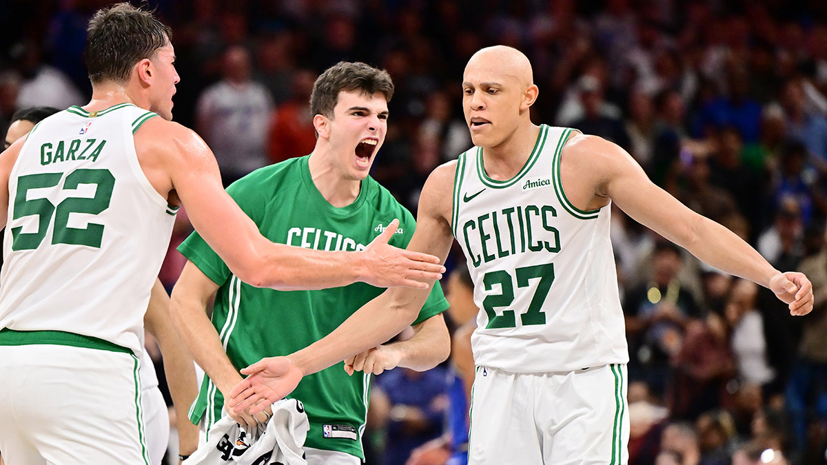 Full throttle: Walsh, Gonzalez carving out Celtics roles with shared hustle