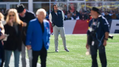 Patriots head coach Mike Vrabel