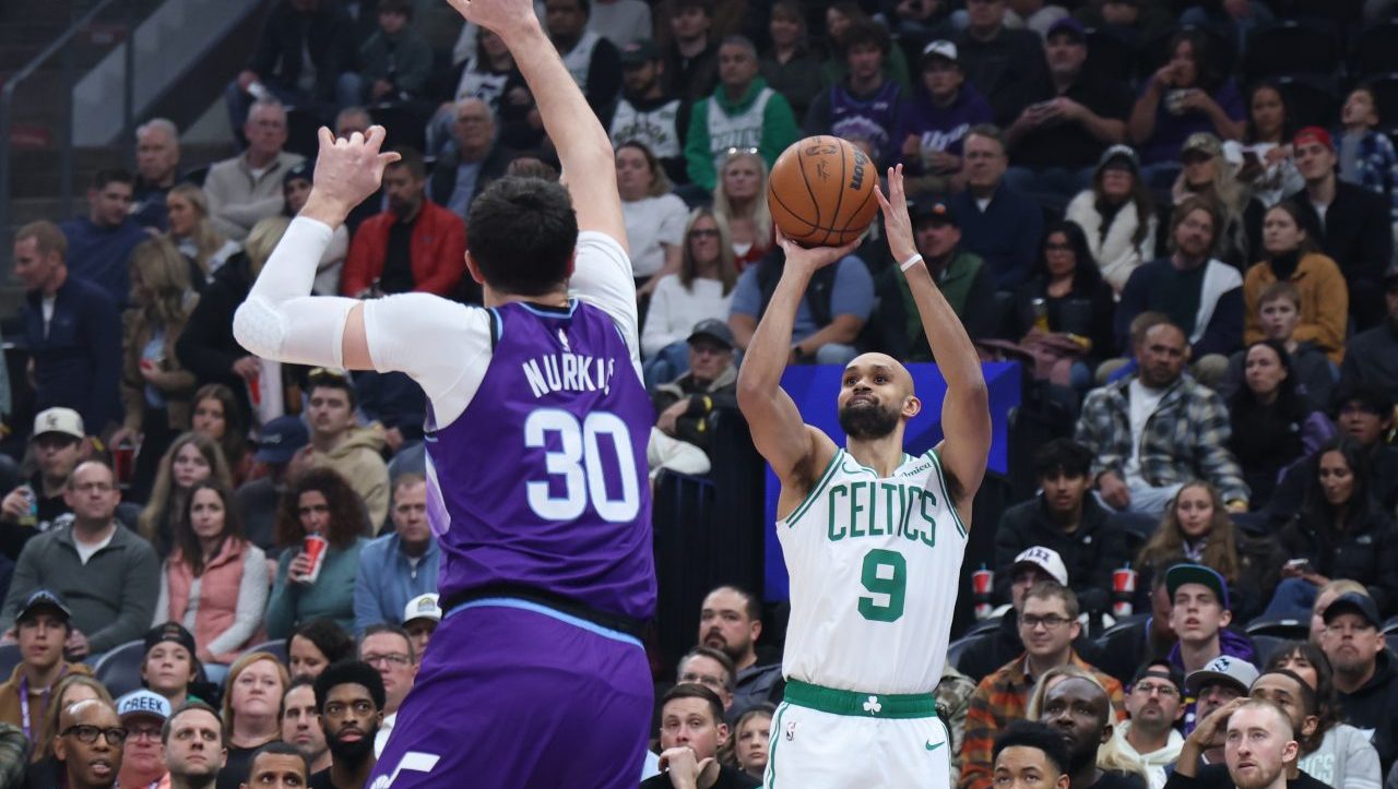 Adrian Wojnarowski Has Update On Gordon Hayward For Game 3 - The Spun, image size:1280x723