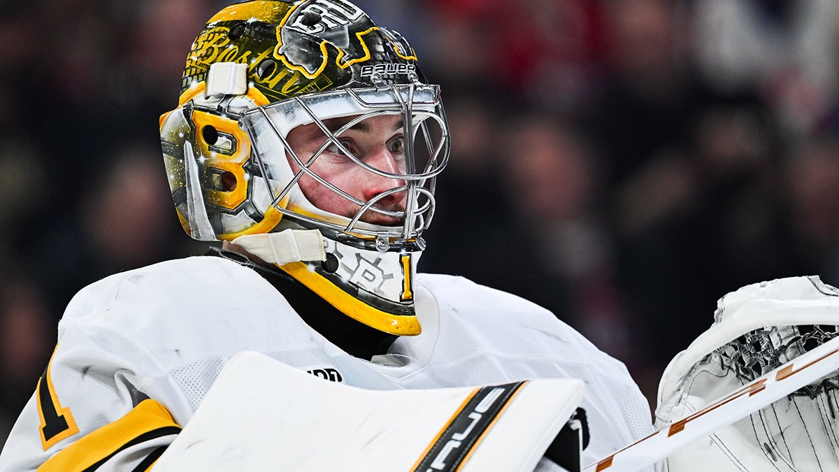 Live updates: Bruins battle Sabres in Game 1 of first-round series