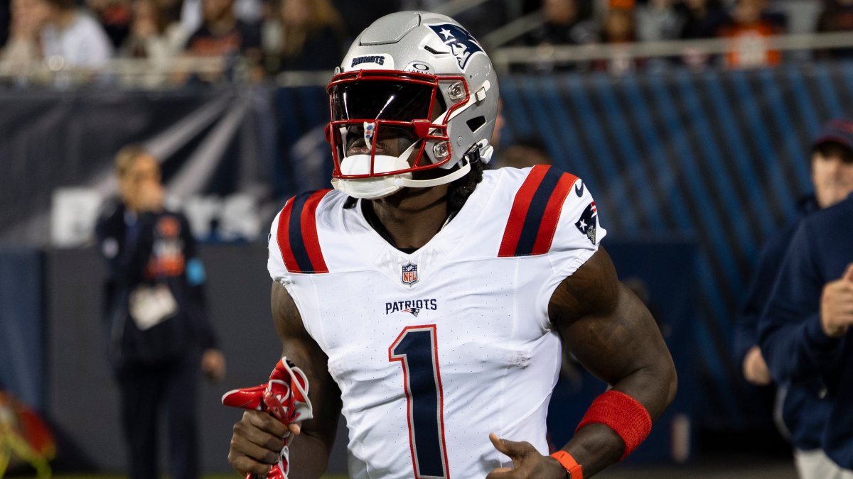 Patriots need much more from A.J. Brown, wide receivers amid injuries